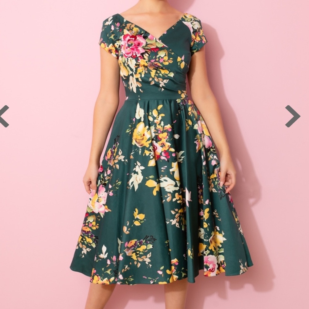 NWT pretty dress company forest green hourglass dress Size 12(US)/14(UK)